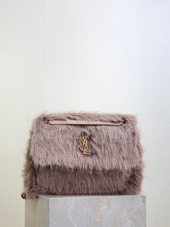 Y51 BAG B0113-247