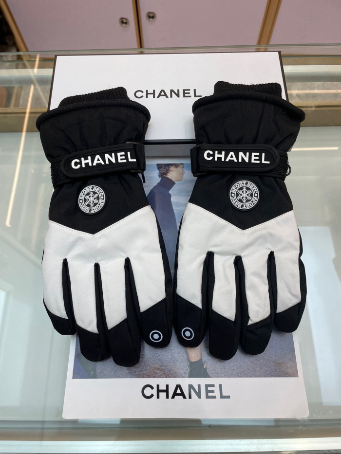 CHANNEL GLOVES CG002
