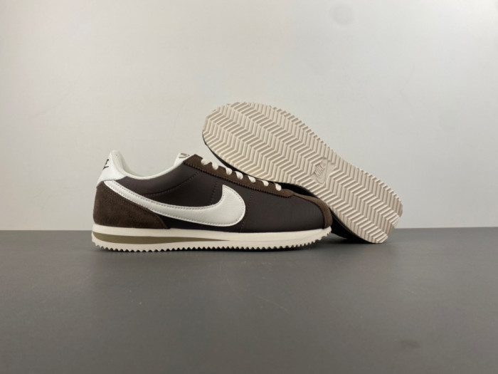 Nike Cortez WMNS “Baroque Brown” DZ2795-200