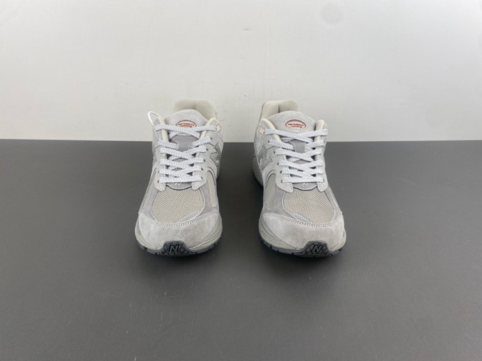 New Balance 2002R Low Top Casual Running Shoes U2002REE