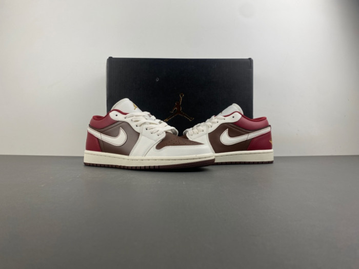 Air Jordan 1 Low SE 