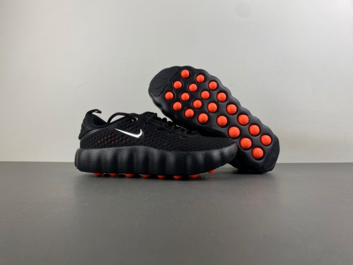 Nike Mind 002 