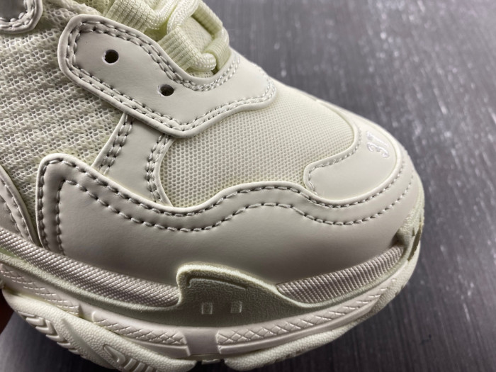 blcg sneaker triple.s sneakers 58963 w1y58963