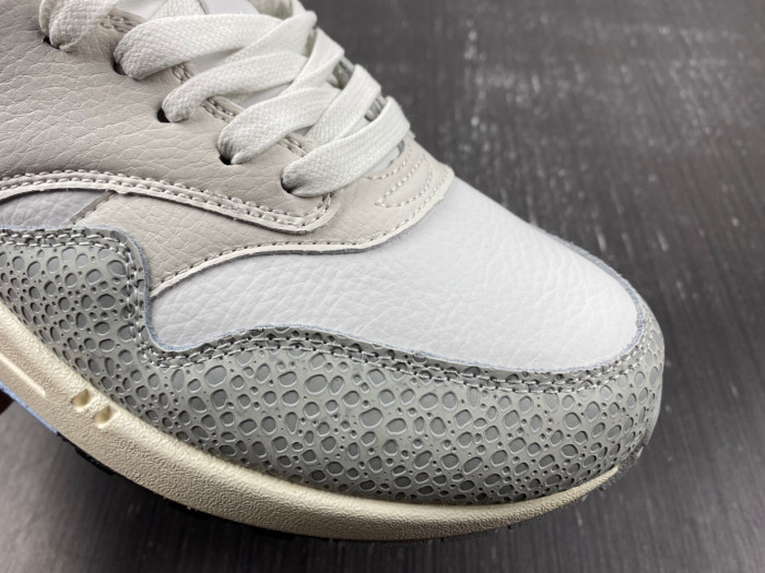 nike air max 1 safari summit white fb5059-100