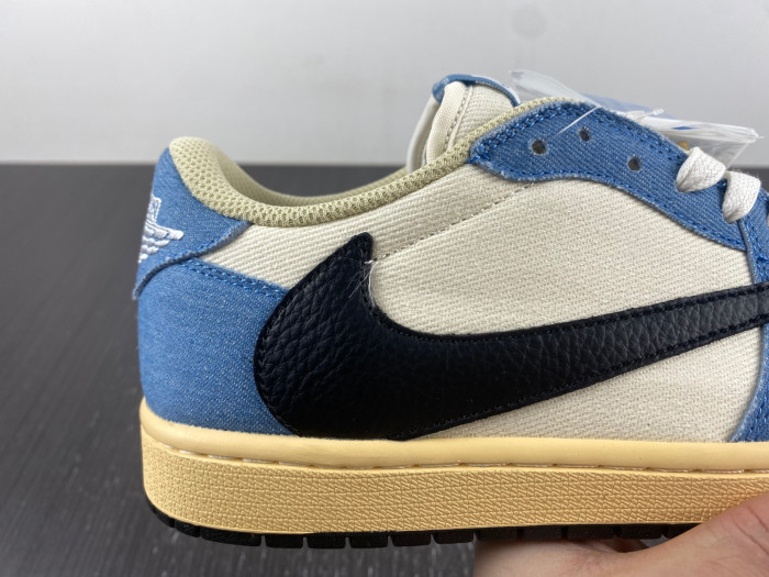 Travis Scott x Air Jordan 1 Low DM7866-902-02