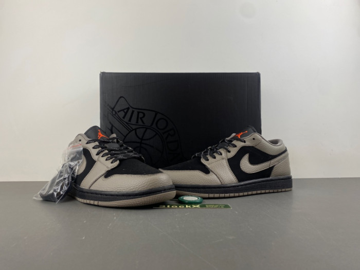 Air Jordan 1 Low SE 