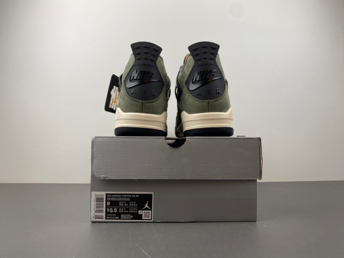 Undefeated xAir Jordan 4 Retro - Air Jordan - IB1519-200