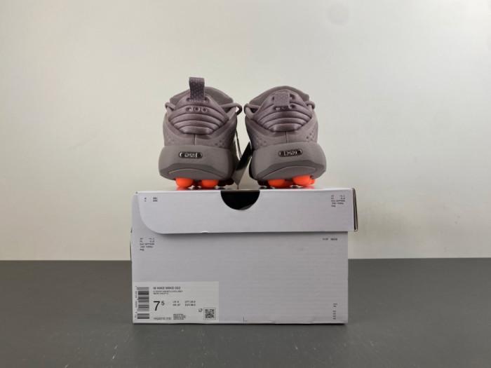 Nike Wmns Mind 002 
