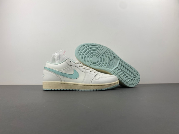 Air Jordan 1 Low Seafoam DC0774-134