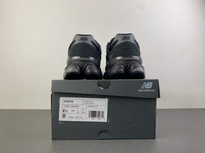 New Ba1an*e 9060 Mono Black U906079E