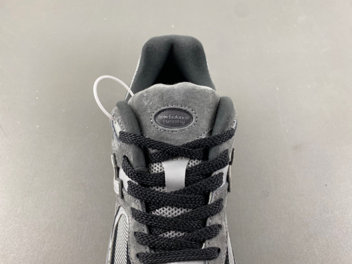 New Balance 2002R Castlerock Shadow Grey Black M2002RCL