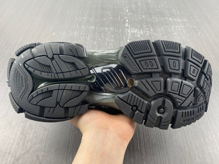 blcg runner sneaker bm5623-015