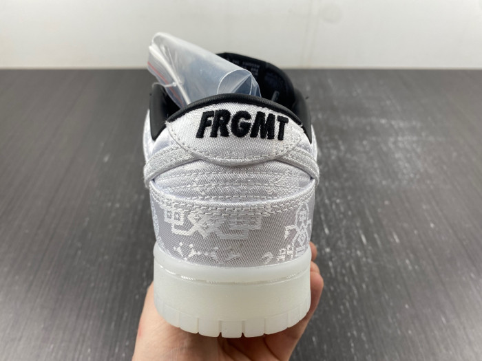 clot x fragment x nike dunk low fn0315-110