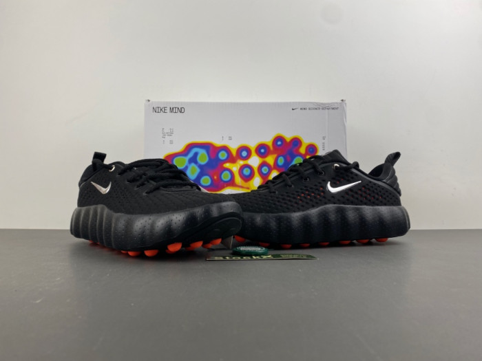 Nike Mind 002 