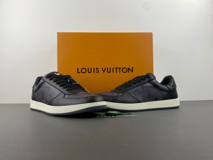 1V SNEAKERS 1V0425-318