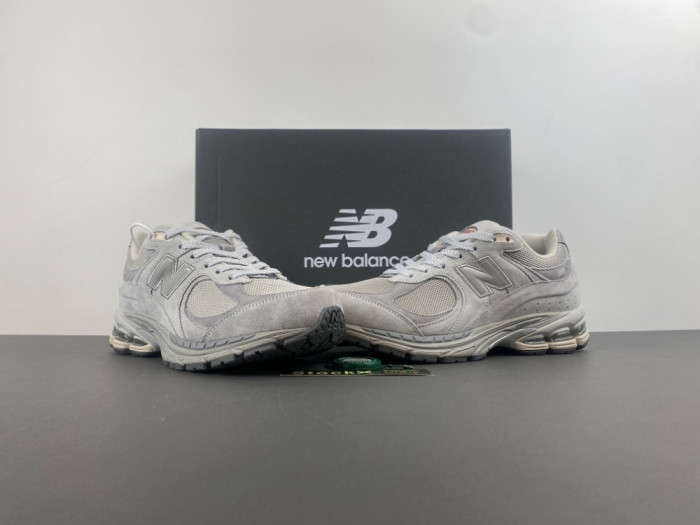 New Balance 2002R Low Top Casual Running Shoes U2002REE