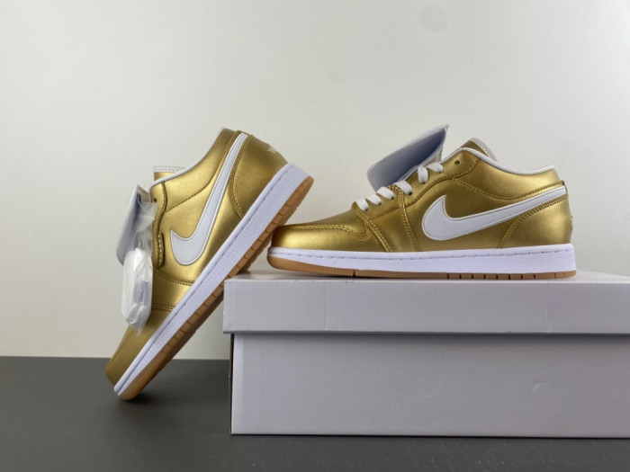 Air Jordan 1 Low 