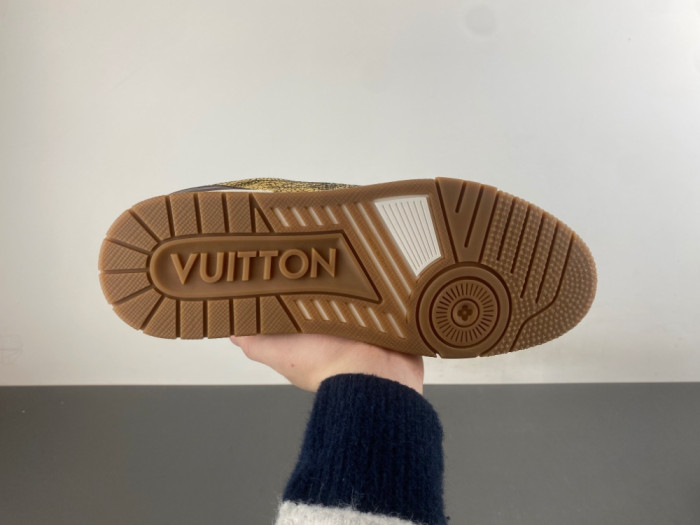 1V TRAINER 1VTR001