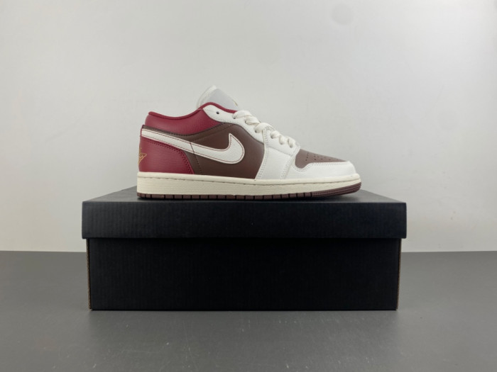 Air Jordan 1 Low SE 