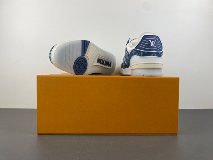 1V TRAINER 1V0425-322