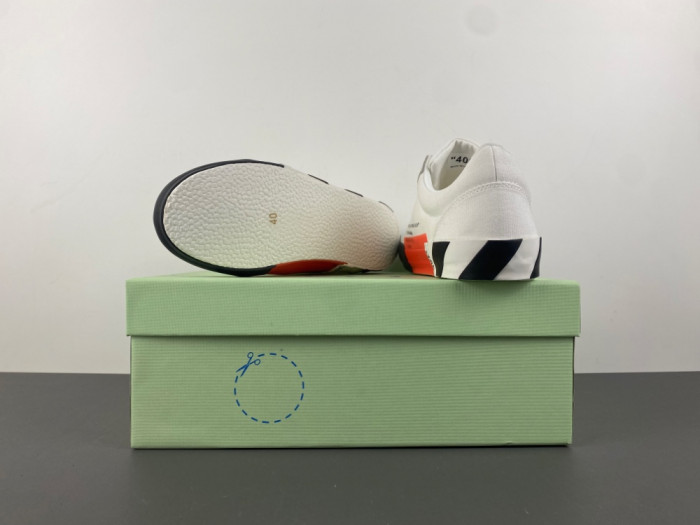OFW SNEAKERS GY05110-033