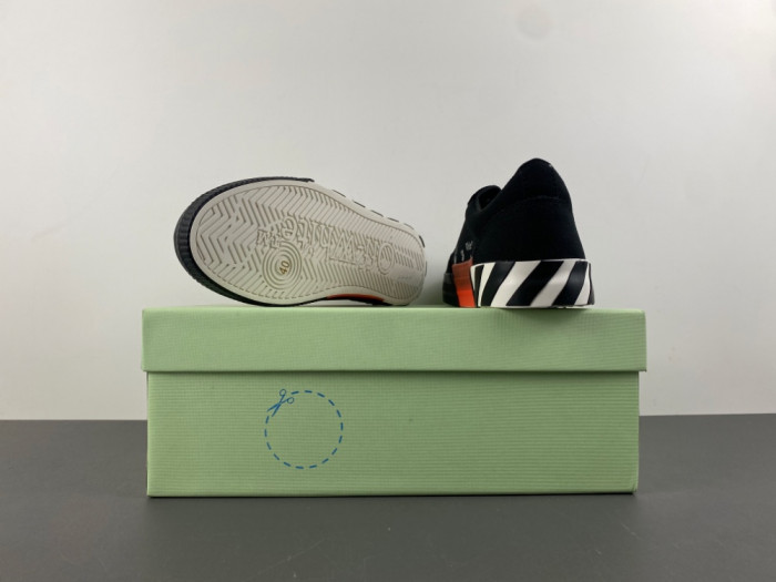 OFW SNEAKERS GY05110-036