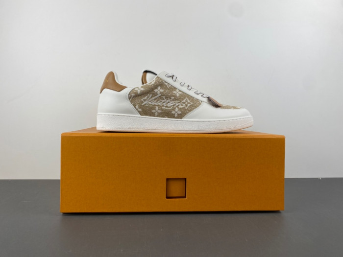 1V TRAINER 1V0425-328