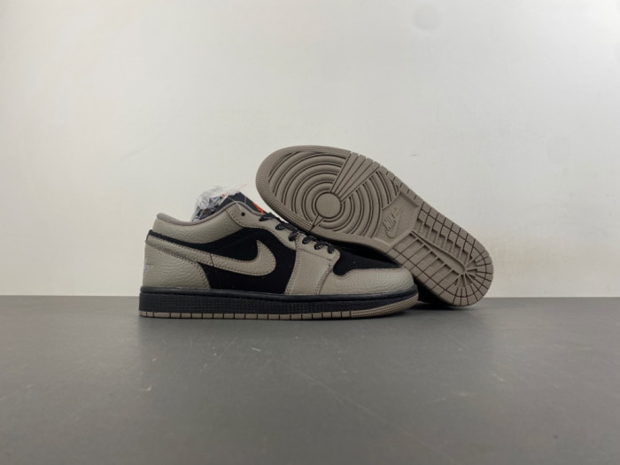 Air Jordan 1 Low SE 