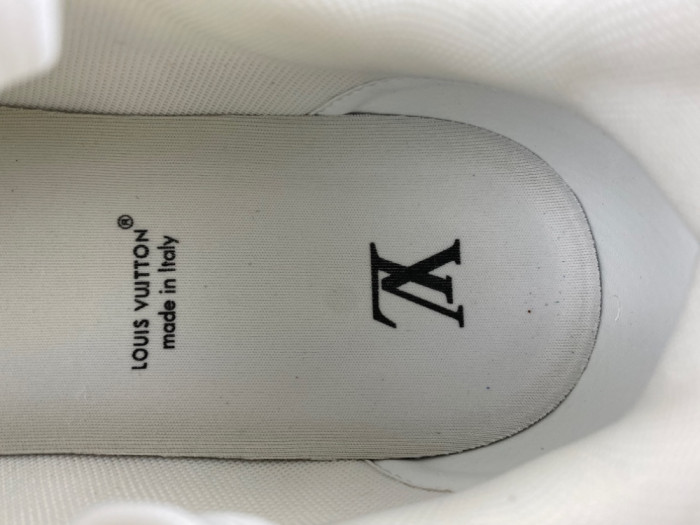 1V TRAINER 1VTR105