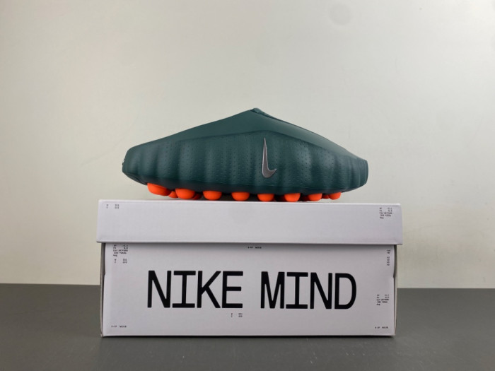 Nike Mind 001 