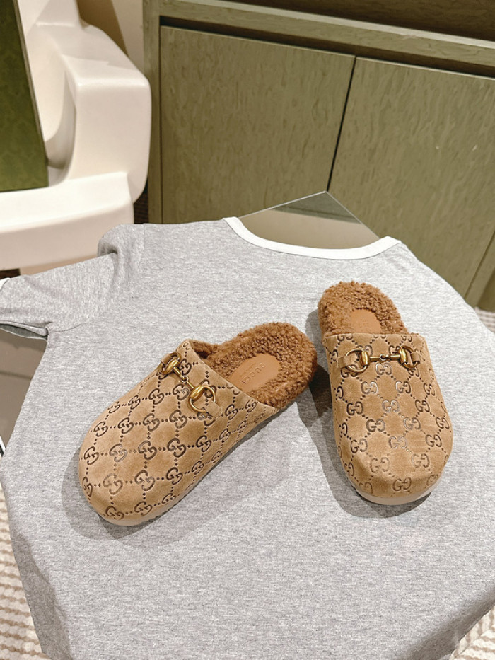 G*u*i slippers gu568-097
