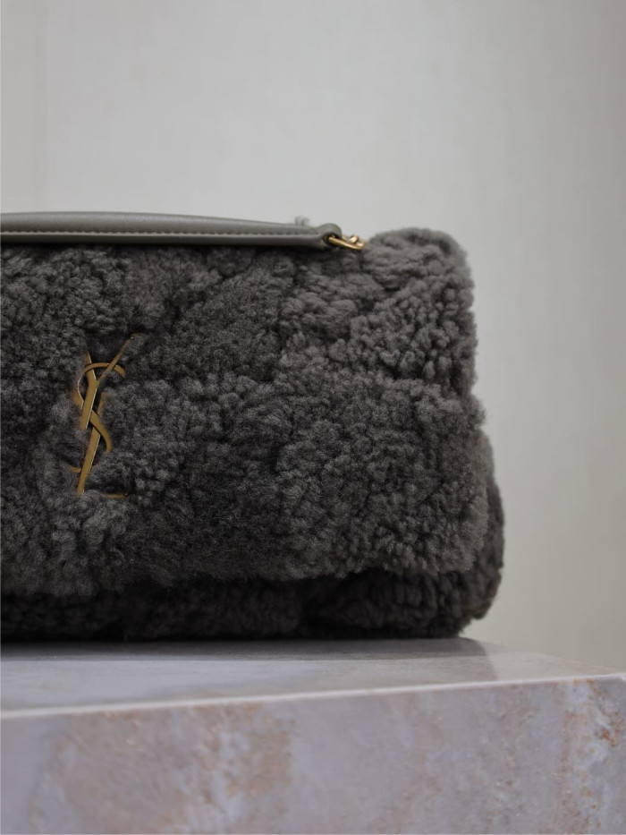 Y51 BAG B0113-253