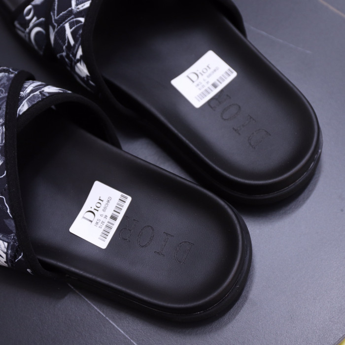 DIOR SLIPPERS