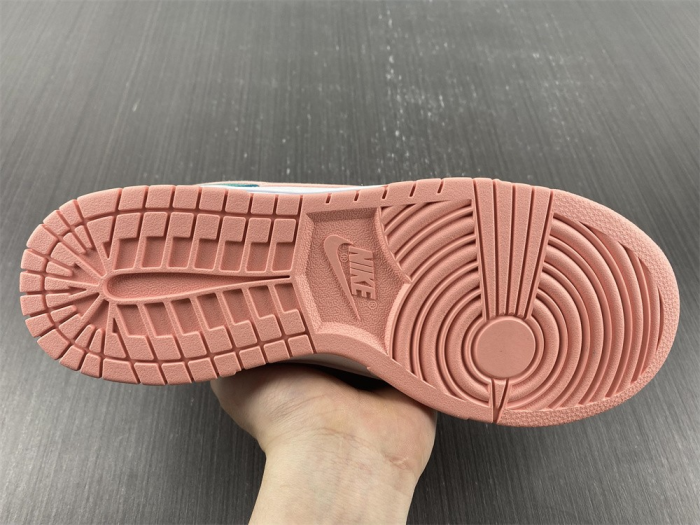 nike dunk low snakeskin dr8577-300