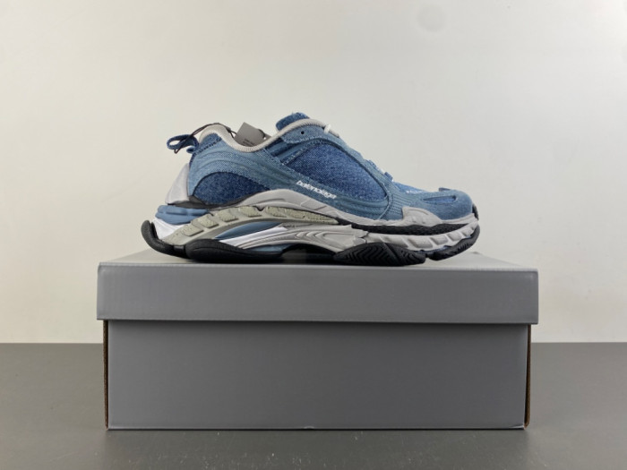 BLCG Triple S.2 Sneaker 865849 WTRS2 0310