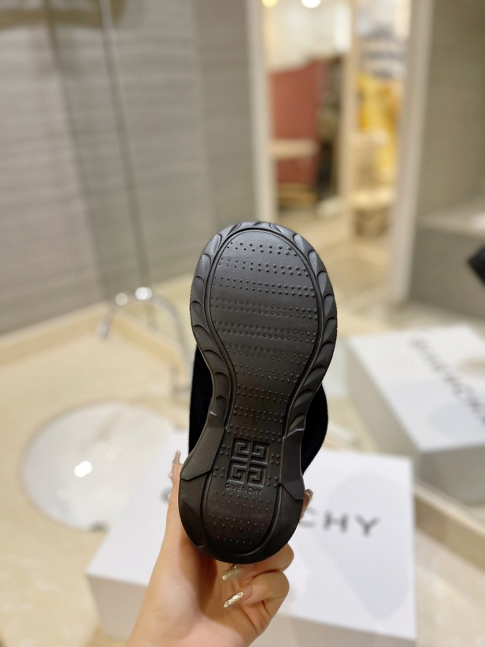 GIVEN-CHY SNEAKERS GIVEN021