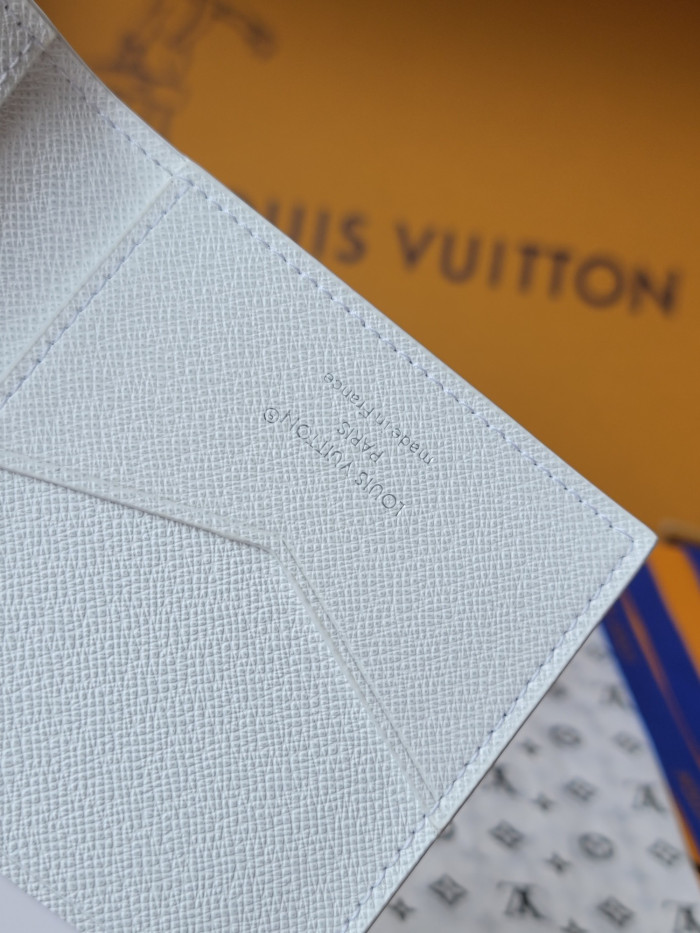 1V Wallet B0113-659
