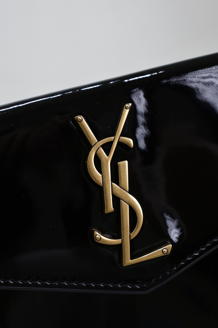 Y51 BAG B0113-673