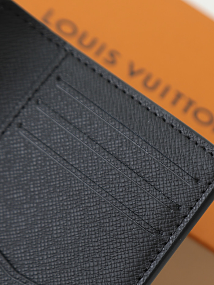 1V Wallet B0113-675