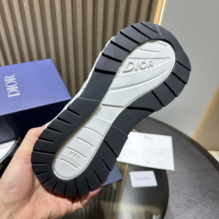 D10R SHOES B35 B35-010