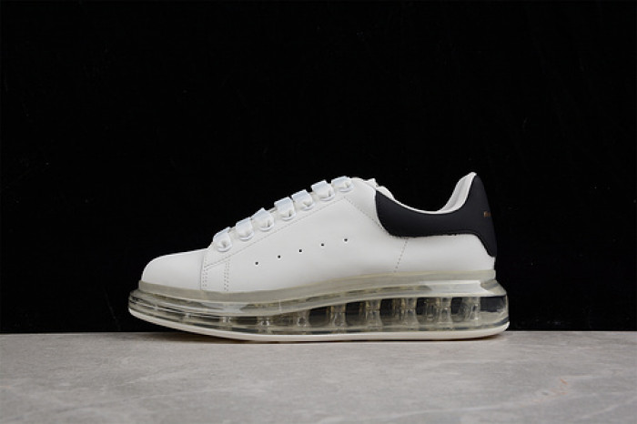 A1exa*der Mcqv*en SNEAKERS