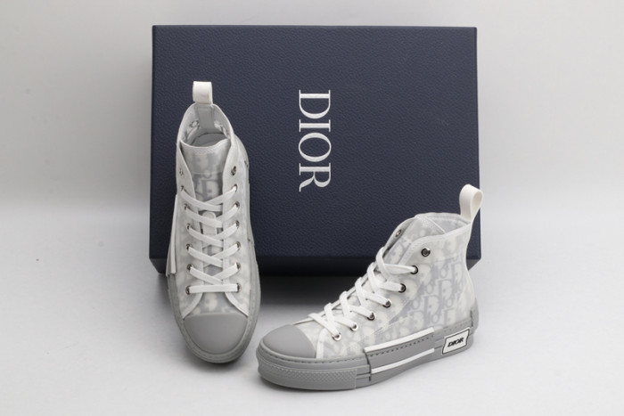 D10R B23 Sneakers High Top