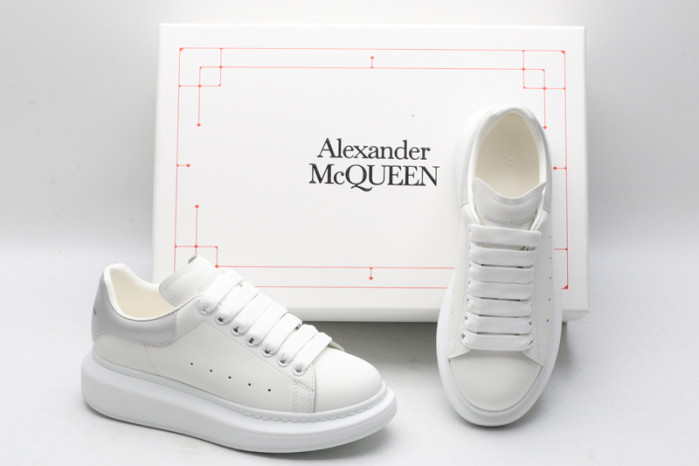 A1exa*der Mcqv*en SNEAKERS MC5563-007