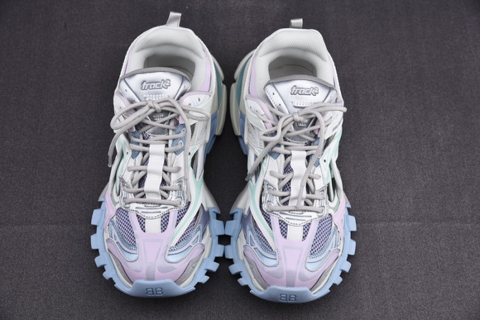 blcg track.2 white light blue 568615-w2gn3-9045