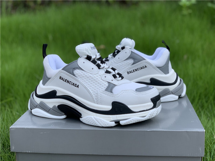 blcg sneaker triple.s sneakers bl5632-011