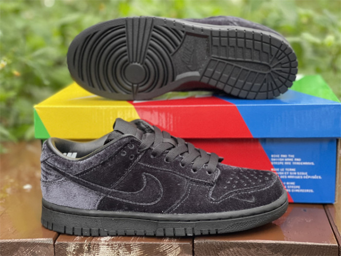 dover street market x dunk low 