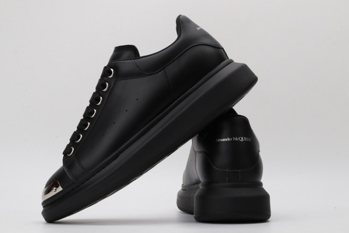 A1exa*der Mcqv*en SNEAKERS MC5563-059