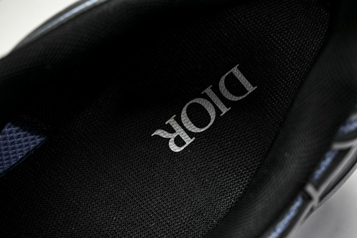 D10R B31 SNEAKERS B31006