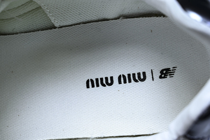 M1v M1v x New Ba1an*e UM005