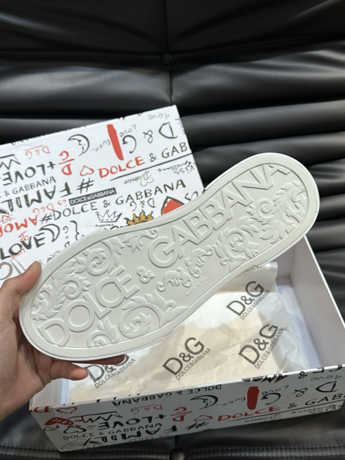 D.G. Sneakers DG210-242